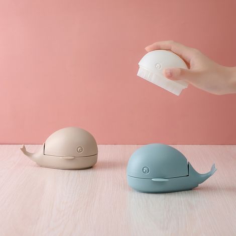 Brosse de nettoyage pour vêtements, poils doux, forme de baleine mignonne, brosse portable pour nettoyer les chaussures, idéale pour la maison et les voyages, beige (1/3)