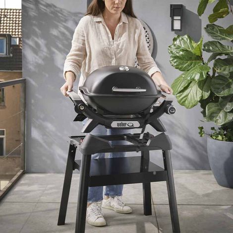 Weber – Barbecue à gaz compact Q 1200N noir sur support – Surface de cuisson 46 x 36 cm – Brûleur acier inoxydable 2,94 kW – Idéal pour petits espaces