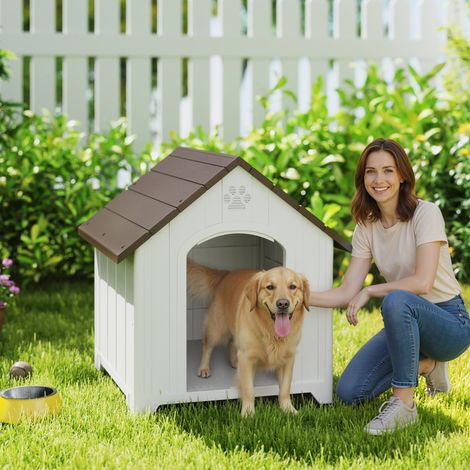 Caseta para Perros Exterior Casa para Perros Grandes de Plástico con 2 Ventanas Base Elevada Estacas Marrón Oscuro (1/5)