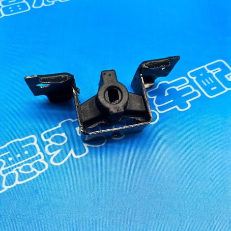 Suitable for Nissan 2006-2019 Frontier Xterra muffler hanger and exhaust pipe hanger. (1/4)