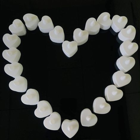 (48 bougies LED blanches en forme de cœur) Bougies porte-bonheur sans flamme, idéales pour les décorations d'Halloween et de Noël.