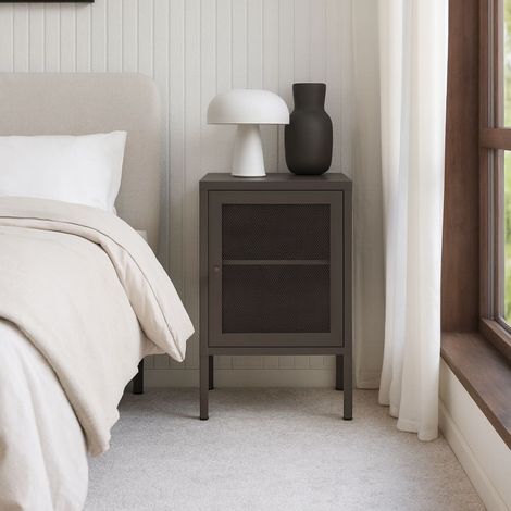 Comodino Fayna in metallo mocha con anta reticolata 40x35x60H – Design industriale (1/5)