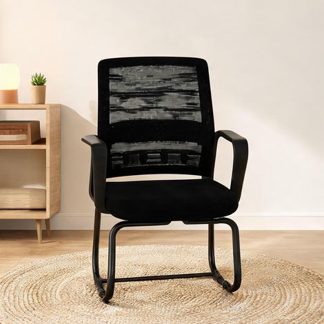 Chaise de bureau en métal noir à dossier en maille coloris noir (1/5)
