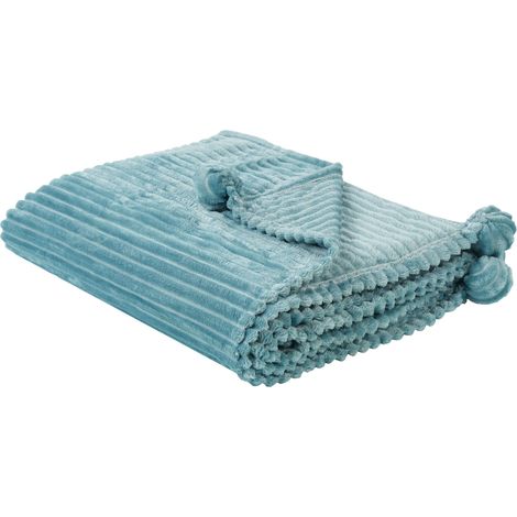 Plaid Douillet Décoratif Couvre Lit Vert 150x200 cm Idéal pour Habiller Fauteuil ou Canapé et pour Tout Intérieur Moderne et Scandinave Beliani