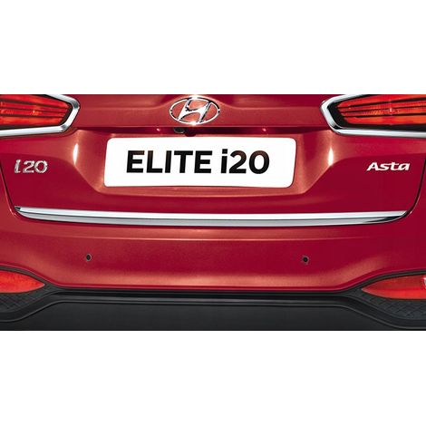 Hyundai i20 II 2014 - baguette chromée, hayon chromé (1/5)