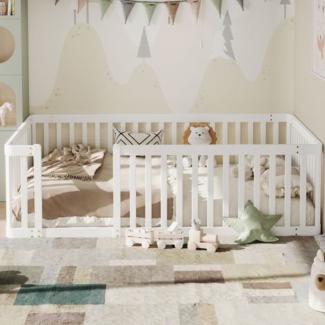 Cama infantil de pino blanco macizo, 90x200 cm, con barandilla de seguridad.