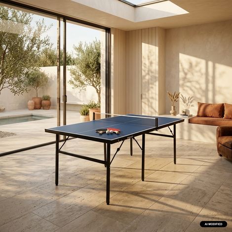 Sweeek – Table de ping pong d'intérieur pliable 180x102x76 cm – 2 raquettes en caoutchouc et 3 balles incluses – Structure métal 15x30cm