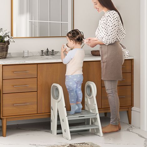 Marche pied pour enfant 3 marches. marchepied de cuisine pour enfant. pliable. hauteur ajustable de 2 à 3 marches. gris (1/5)