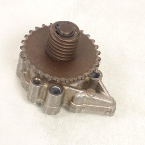 [PRODUIT D'OCCASION] Pompe à huile origine pour moto Honda 250 CB T 1977 1978 CB250TE (1/2)