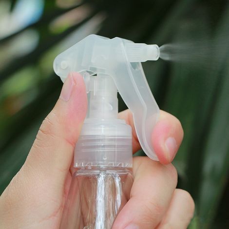 Set mit 2 x 200 ml Sprühflaschen, nachfüllbare Gießkannen für Pflanzen, Haarsprays (1/5)