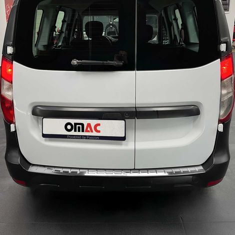 Protection Seuil De Pare-Chocs Arriére Compatible avec Dacia Dokker 2012-2024 INOX Acier (1/5)