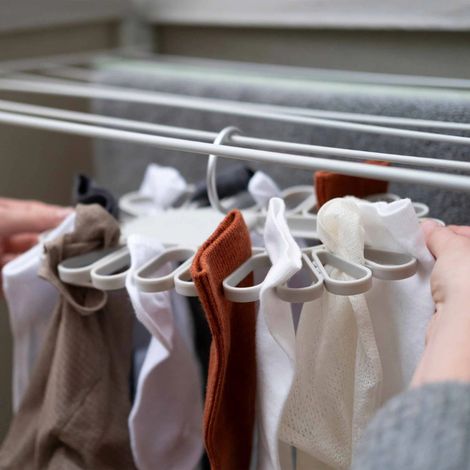 Wäscheständer Joseph Joseph Petal, Modell für 22 kleine Kleidungsstücke, kompaktes, effizientes und langlebiges Design für beengte Platzverhältnisse (1/3)