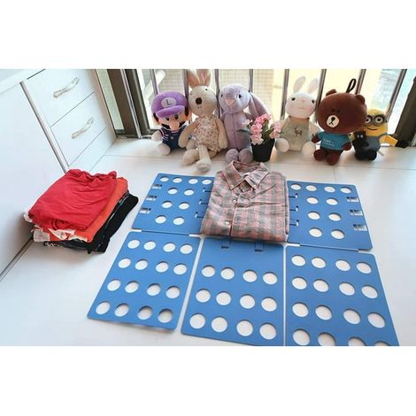 Pliage de chemises en plastique, planche à repasser pour t-shirts, organiseur de vêtements, plieur rapide, accessoire de buanderie, format compact, lot de 1, rangement pratique pour armoire. (1/5)