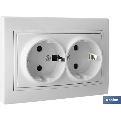 Doppelter bipolarer Sockel Pacific Modell 16a250v mit Verschluss und Schraubklemme