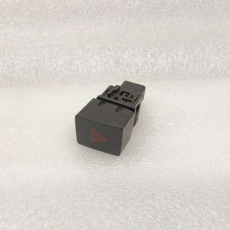 25290-2GH0A is suitable for Nissan Sunny N17Z four-flash light switch, warning light, and emergency light switch. (1/4)