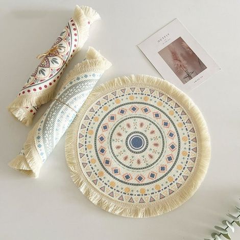 Set de table fait main - Style bohème avec pompons - Set de table rond lavable 34 cm - Décoration de table champêtre - Style B (1/5)