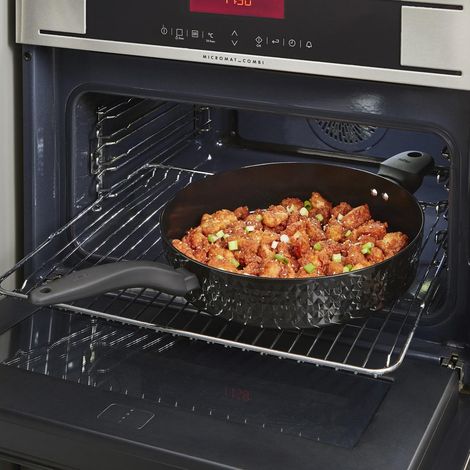 30cm Saute Pan with Lid (1/5)