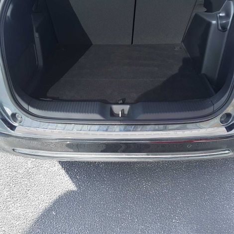 Protection Seuil de Pare-Chocs Arriére Compatible avec Honda HR-V 2021-2025 en inox Argent Brossé (1/5)