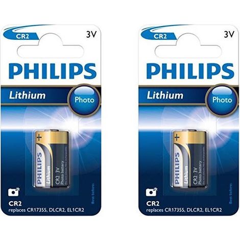 .2 piles Philips CR2 lithium 3V 800 mAh.