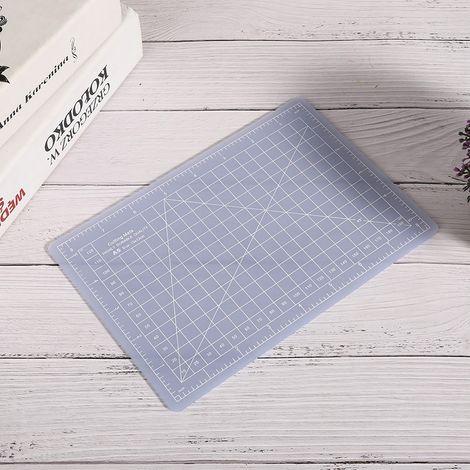 Planche de découpe en silicone antidérapante pour tampons encreurs, surface mate pour travaux manuels précision (format A5) (1/5)