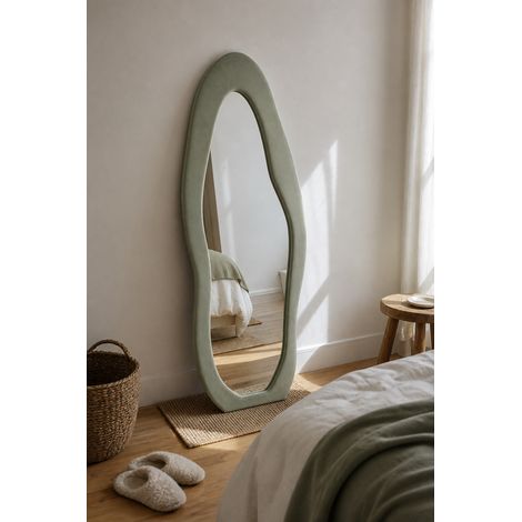 LunaMirror Cleo Ganzkörperspiegel 160 x 60 cm, Wolkenform mit weich gepolstertem Samtrahmen, Salbeigrün (1/5)