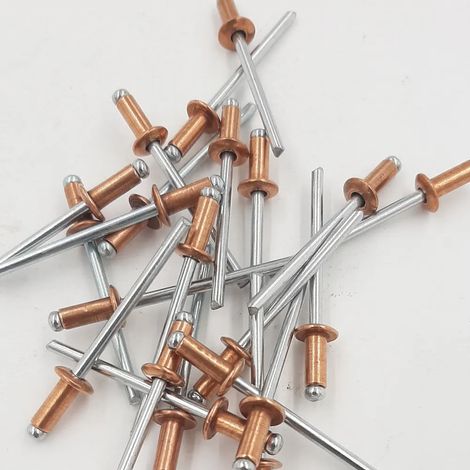 RIVETTI IN RAME con CHIODO IN ACCIAIO  DIAMETRO 4 MM - LUNGHEZZA 10 MM - SPESSORE FISSABILE(S) 5.5/7.5 MM (1/2)