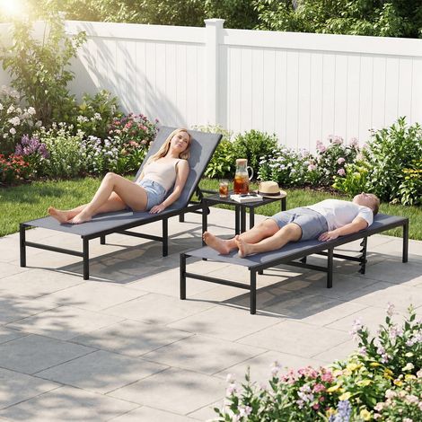 Terrasse, jardin ou balcon : profitez d'une position allongée avec 2 bains de soleil gris en acier et toile respirante réglable (1/5)