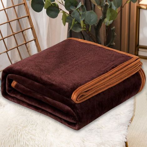 Couverture Polaire - 180 x 200 cm - Velours Corail - Pour Lit Canapé ou Jambes en Avion - Usage Toutes Saisons - Café (1/5)