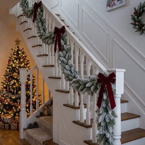 Snowy Pine Red Bow Christmas Garland (1/2)