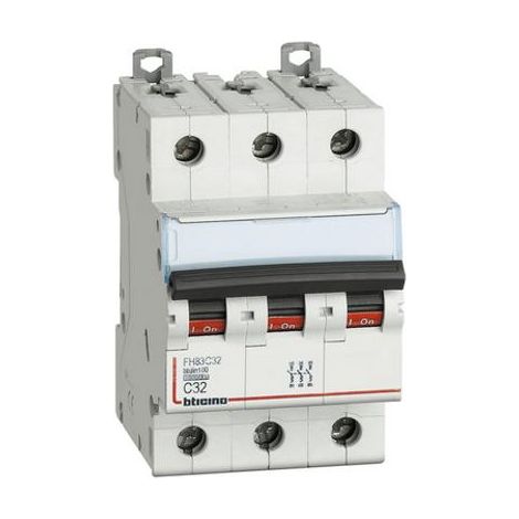 Interruttore magnetotermico 25A 10kA 3 Poli Curva C BTicino FH83C25