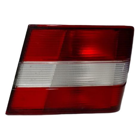 [PRODUIT D'OCCASION] Feu Arriere Interieur Droit VOLVO 940 ♻️ Ref Oe. 3538341 - Garantie à vie (1/3)