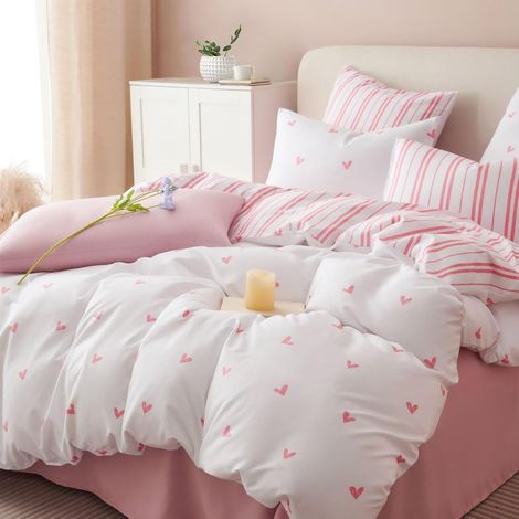 Housse de Couette 240x260cm+2 Taie d'oreiller 65x65cm Coeur Imprimé Blanc Rose Parure de lit 2 Personnes Adulte Motif du Cœur Sets de Housse Couette en Microfibre avec Fermeture Éclair (1/5)