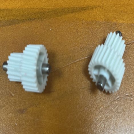 Replacement of side mirror folding motor gears for Hyundai Santa Fe i20 and Sonata (1/4)