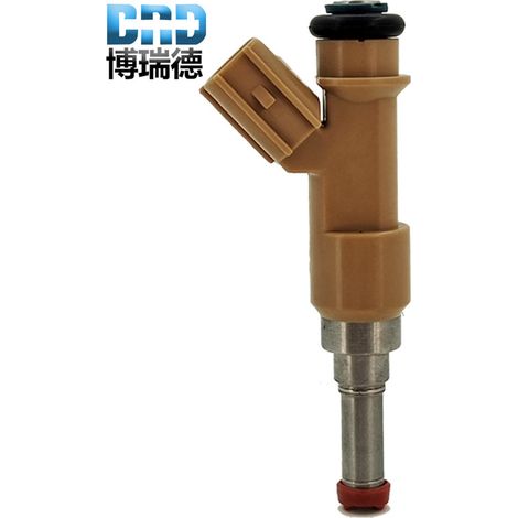Auf Lager: Kraftstoffeinspritzdüsen 23250-3110023209-39215, passend für Toyota Land Cruiser LC150G. (1/4)