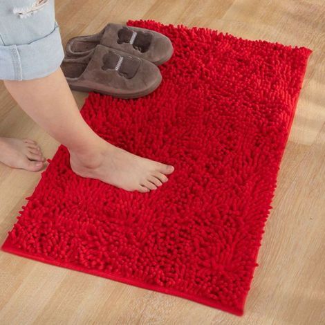 Red Chenille Bath Mat - Absorbent and Non-Slip - Machine Washable