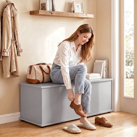 Coffre rangement banc couvercle rabattable charnières sécurité 100x40x40 cm gris. Coffre de rangement pour votre entrée, pratique et sécurisé. (1/5)