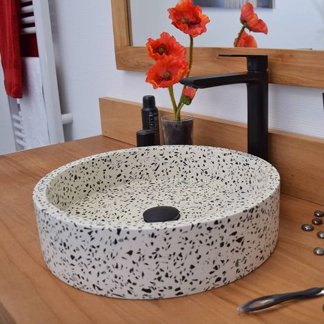 Vasque à poser en terrazzo crème – Forme ronde – Diamètre 40 cm – Éclats de marbre noir – Pour salle de bains contemporaine – Ocean Line (1/4)