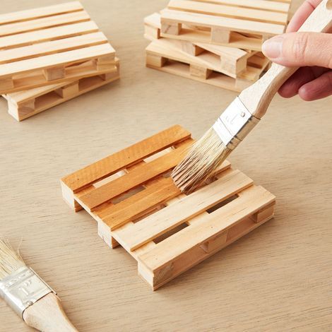 Lot de 6 mini-sous-verres carrés en bois, parfaits pour la bière. Idée cadeau pour homme, porte-boissons, supports pour boissons chaudes et froides, décoration de table originale. (1/3)