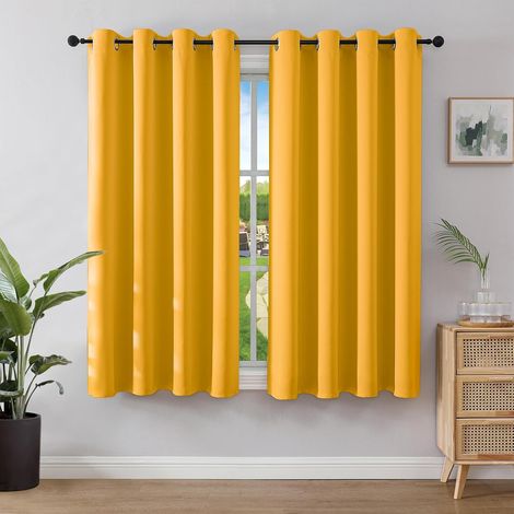 Rideau Occultant 2 Pièces, Rideau Thermique Isolant Anti Chaleur Tenture Opaque à Oeillets Isolation Lumiere Anti UV Decoration Chambre Maison Salon Intérieurs (1/5)