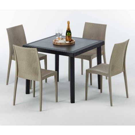 Tavolino Quadrato Nero 90x90 cm con 4 Sedie Colorate Bistrot Passion - Beige