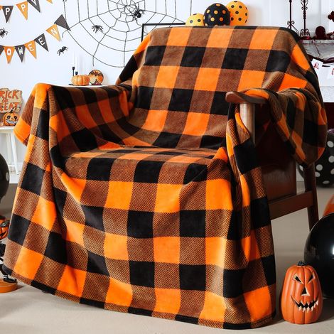 Couverture en laine à carreaux pour Halloween - Plaid polaire pour canapé et canapé-lit, couverture décorative ultra douce, chaude et moelleuse, orange et noire, parfaite pour une décoration d'automne (1/5)