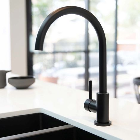 Victoria Matte Black Kitchen Single Lever Mixer Tap With Diffuser And 360 Swivel Spout