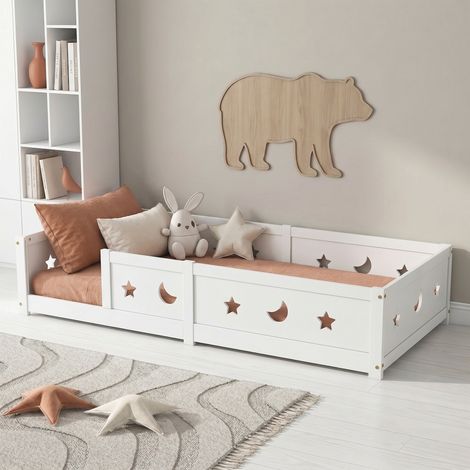 Lit enfant 90×200 cm - Pin massif - Peinture à l'eau - Barrière de sécurité motif étoiles et lune - Sûr et sans odeur