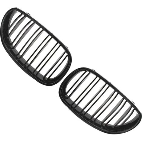 La griglia anteriore, adatta per BMW Serie 5 E60 E61 (2004-2009), presenta un design a doppia barra orizzontale e una finitura nera lucida.