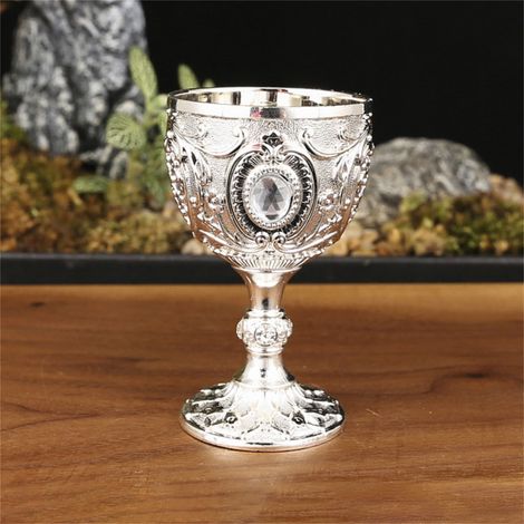 Goblet - Métal Gravé - Décoration Bureau et Table - Style Médiéval Vintage - Capacité 30 ml - Dimensions 4,3 x 7 cm - Unité (1/5)