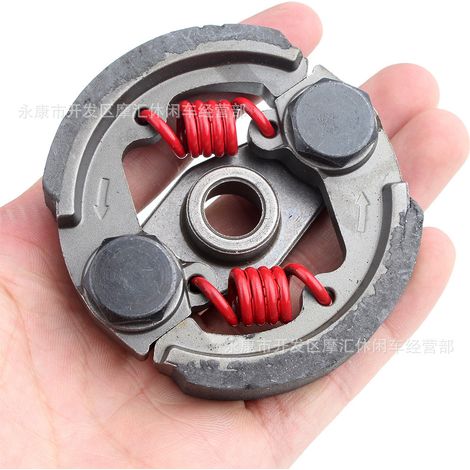 Accessoires pour mini-motos 43cc, 47cc et 49cc CAG MAT1 et MAT2, embrayages et lanceurs robustes.