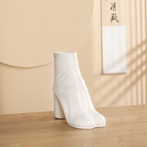 Bottes, talons hauts, vases, contenants pour fleurs séchées en résine (1/5)