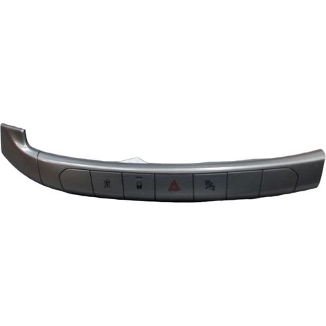 [PRODUIT D'OCCASION] Bouton De Warning FIAT Tipo ♻️ Ref Oe. 735646424 - Garantie à vie (1/3)