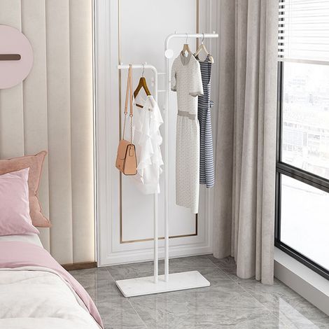 Metallo Stand Appendiabiti, Attaccapanni da Terra con 5 Ganci, Base in Piastra Quadrata, Salvaspazio Appendiabiti ingresso moderno, Adatto per Soggiorno, Camera da letto, Ufficio - Bianco (1/5)