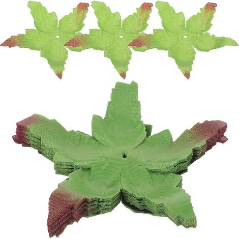 50 calices en tissu vert ont été utilisés pour fabriquer la fleur artificielle. (1/5)